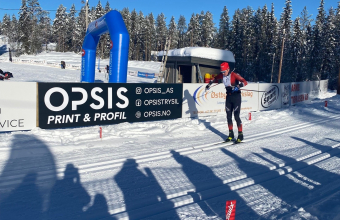 Karstein Johaug jr og Ulrika Axelsson suverene vinnere av Trysil Skimaraton 2022 i strålende vintervær